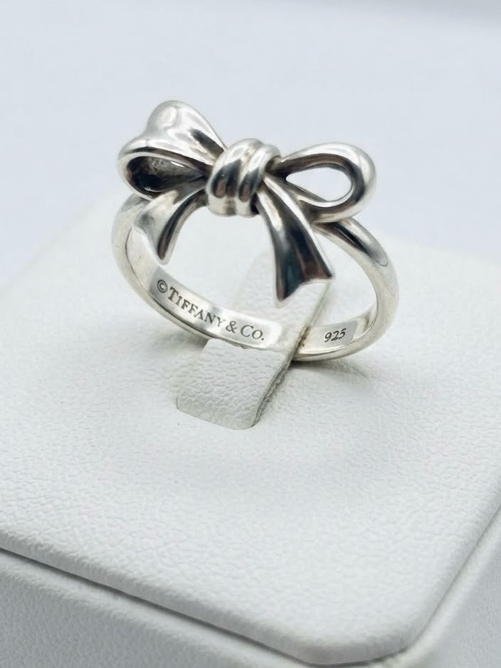 Tiffany & Co. Ribbon Bow Ring in 925 Silver